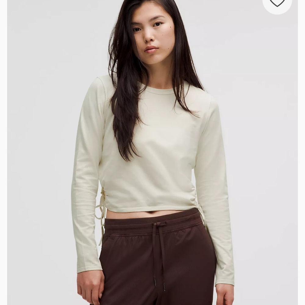 Lululemon Athletica Cream Cropped Long Sleeve Hoodie